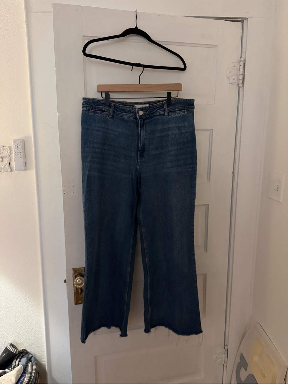 High-Rise Dark Wash Wide-Leg Women’s Jeans